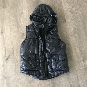 Black hooded puffer vest- Size 2-4